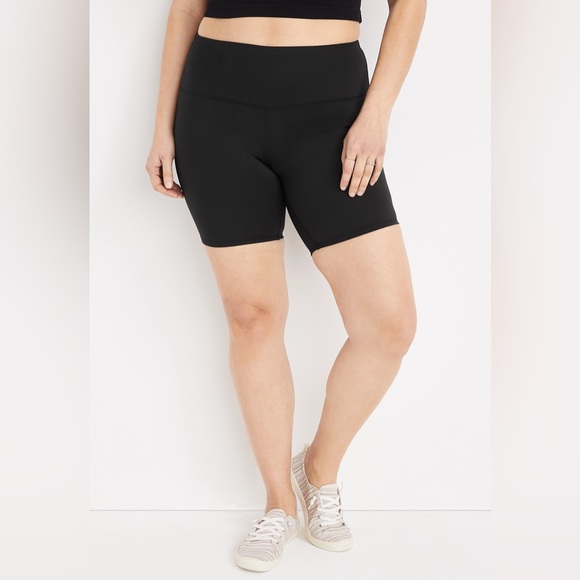 Maurices Super High Rise 8” Bermuda Luxe Bike Short Size Small - Picture 1 of 4